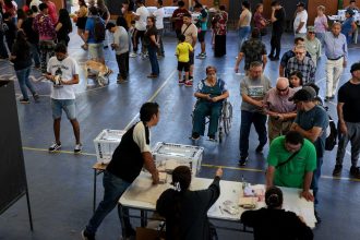 chile-vai-as-urnas-neste-domingo-para-eleger-presidente-no-2o-turno