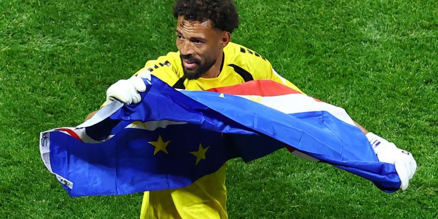 goleiro-vozinha-torce-por-novo-contrato:-“lugar-onde-possa-ser-feliz”